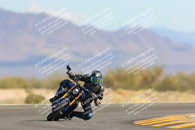 media/Oct-09-2022-SoCal Trackdays (Sun) [[95640aeeb6]]/Turn 15 (150pm)/